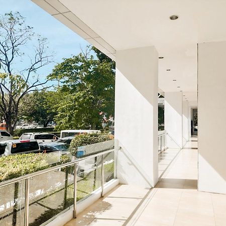 Studio With Mountain View, Near Limketkai Mall In Prime Cagayan De Oro Esterno foto