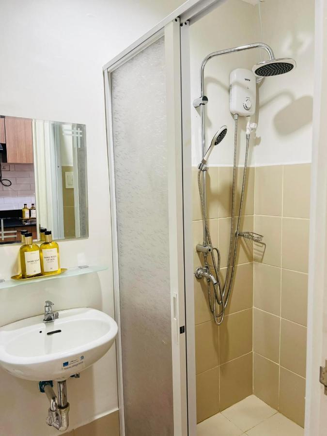 Studio With Mountain View, Near Limketkai Mall In Prime Cagayan De Oro Esterno foto